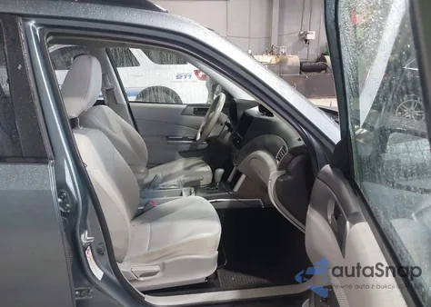 2011 Subaru Forester 2.5X z USA, uszkodzony, nr VIN JF2SHABCXBH782487